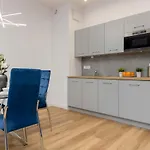 Apartmán Avenue Solidarnosci On Wola By Renters