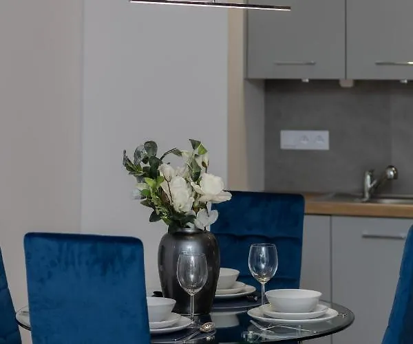 Lejlighed Avenue Solidarnosci On Wola By Renters *