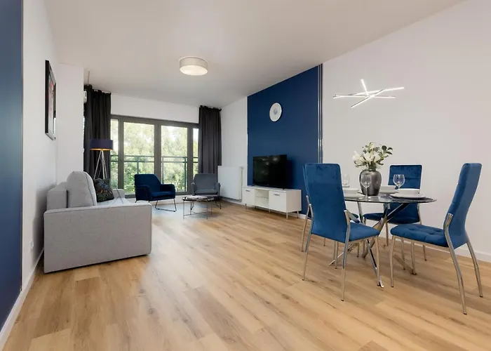 Avenue Solidarnosci On Wola By Renters Apartment *