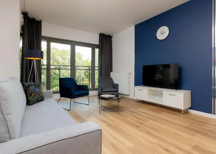 Lejlighed Avenue Solidarnosci On Wola By Renters Warszawa