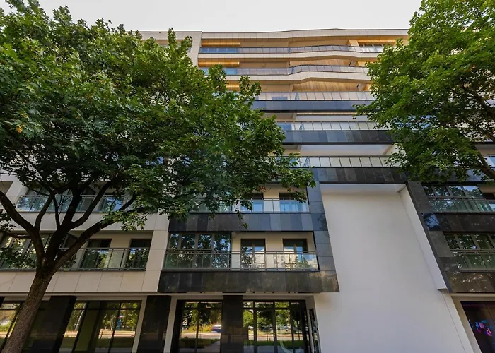 Apartment Avenue Solidarnosci On Wola By Renters *