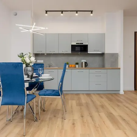 Appartement Avenue Solidarnosci On Wola By Renters